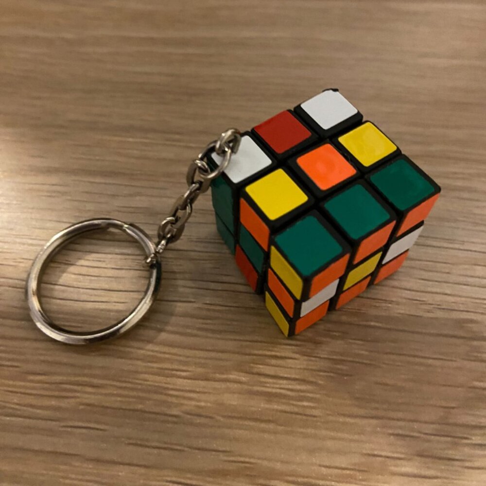Vintage 1980s Miniature Rubik’s Cube Key Chain - Picture 2 of 10